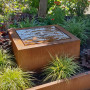 Table d'eau avec fontaine et LED en acier Corten