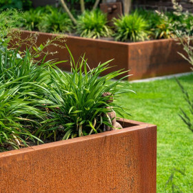 Jardinière sans fond en acier Corten sur mesure 2100 x 500 x 600